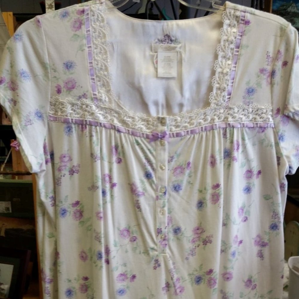Secret Treasures Nightgown Floral Size EX 16-18
